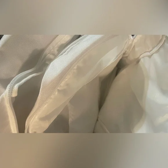 Reebok White and Gray Backpack with Teal Accents! NWT! - Picture 8 of 9